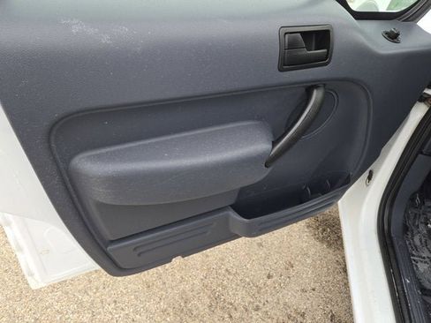 Used 2010 Ford Transit Connect XLT image 13