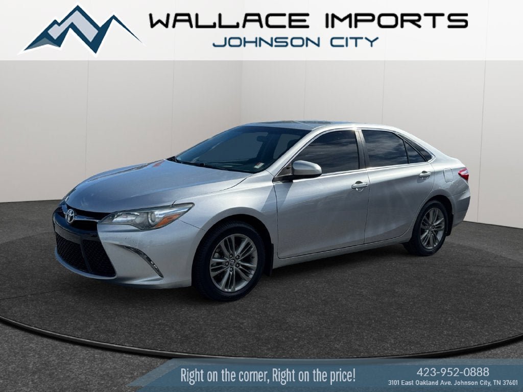 Used 2017 Toyota Camry SE FWD image 2
