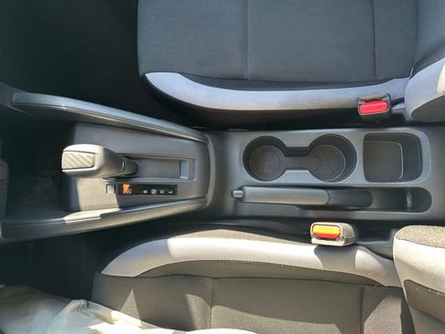 Used 2025 Nissan Versa S w/ Trunk Package image 19