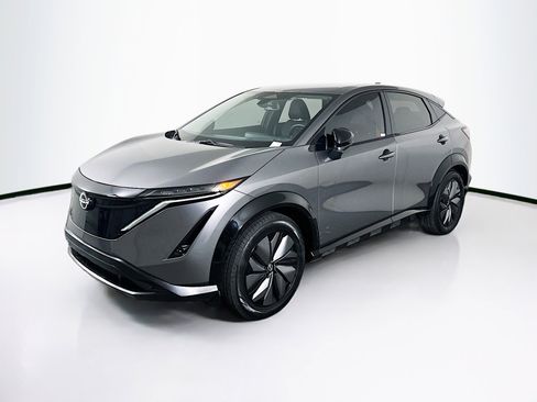 Used 2023 Nissan Ariya AWD image 3