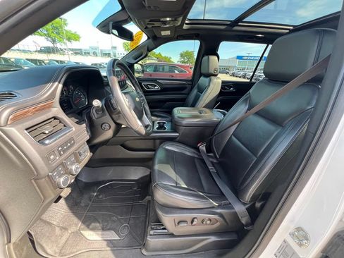 Used 2021 Chevrolet Tahoe LT w/ LT Signature Package AWD/4WD image 19