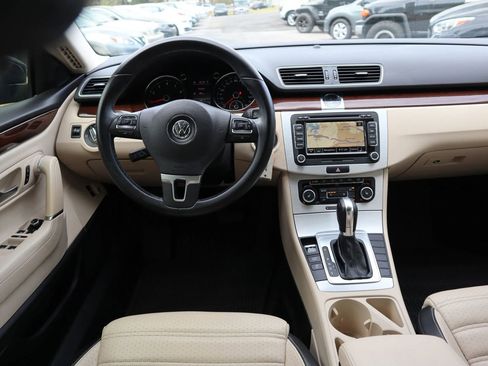 Used 2012 Volkswagen CC Lux Plus image 24