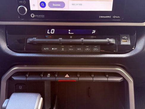 Used 2022 Toyota Tundra SR5 RWD image 14