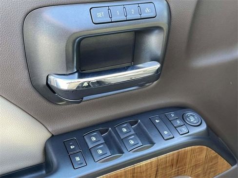 Used 2018 GMC Sierra 1500 SLT w/ SLT Premium Package image 10