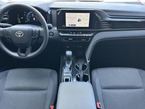Used 2025 Toyota Camry LE FWD image 14
