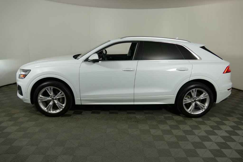 Used 2023 Audi Q8 Premium Plus AWD/4WD image 6