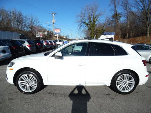 Used 2018 Audi Q5 2.0T Premium Plus w/ Premium Plus Package image 2