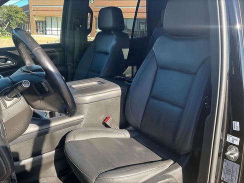 Used 2022 Chevrolet Tahoe Z71 image 11