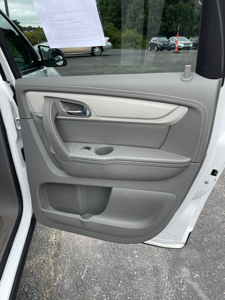 Used 2017 Chevrolet Traverse LS FWD image 21