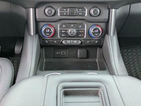Used 2023 Chevrolet Tahoe Z71 AWD/4WD image 21