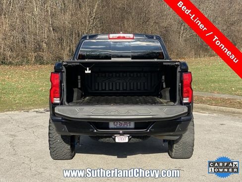 Used 2024 Chevrolet Colorado ZR2 w/ ZR2 Convenience Package III image 13