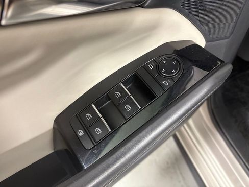 Used 2025 MAZDA MAZDA3 s image 15