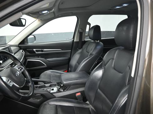 Used 2020 Kia Telluride S image 16