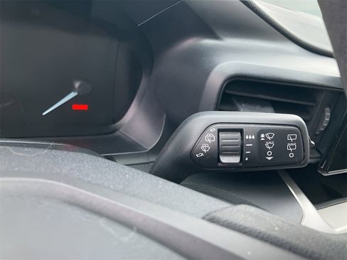 Used 2021 Ford Explorer 2WD image 18