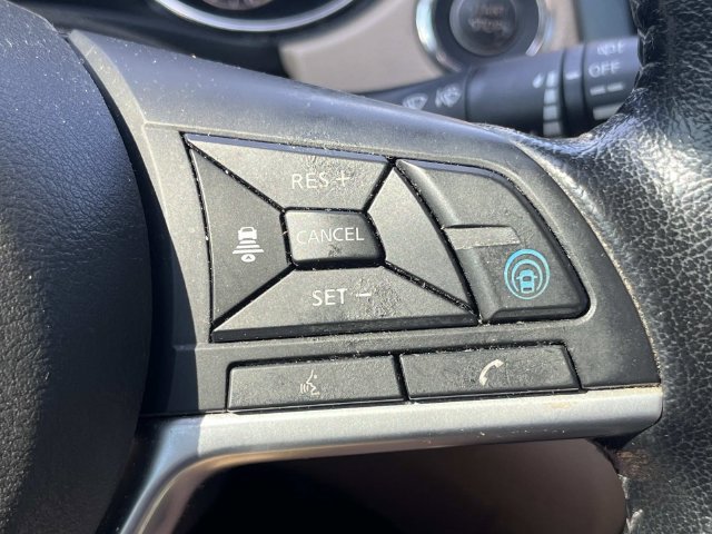 Used 2020 Nissan Rogue SV w/ Premium Package FWD image 39