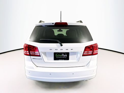 Used 2020 Dodge Journey SE image 7
