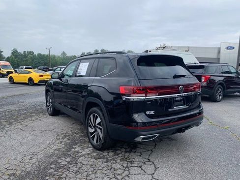 Used 2025 Volkswagen Atlas SE FWD image 6