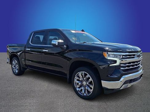 Used 2024 Chevrolet Silverado 1500 LTZ AWD/4WD image 3