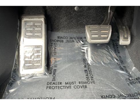 Used 2023 Volkswagen Tiguan SE R-Line FWD image 42