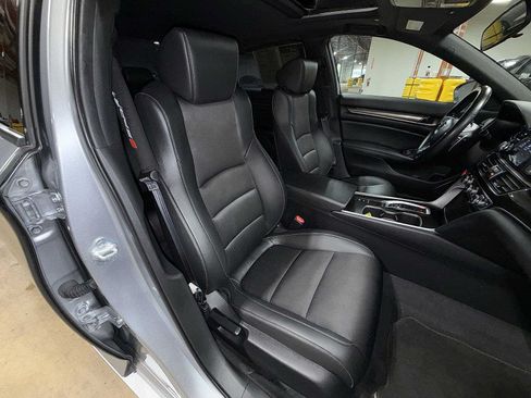 Used 2022 Honda Accord Sport image 15