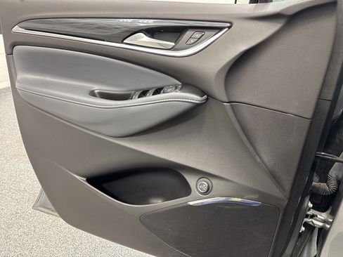 Used 2023 Buick Enclave Essence w/ Sport Touring Edition image 30