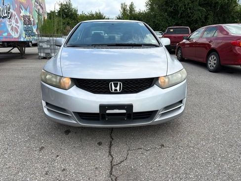 Used 2010 Honda Civic LX image 2