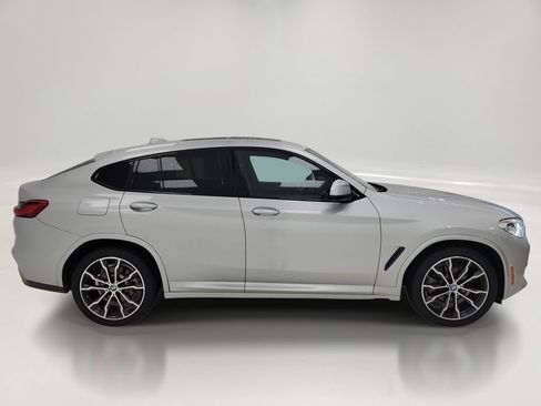 Used 2020 BMW X4 xDrive30i w/ M Sport Package 2 AWD/4WD image 4