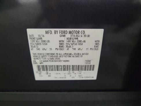 Used 2017 Ford Explorer XLT w/ Equipment Group 202A FWD image 33