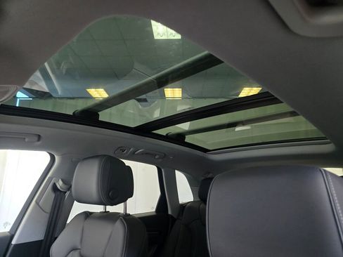 Certified 2025 Audi Q5 2.0T Premium Plus image 48