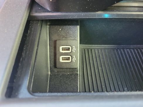 Used 2020 Ford F150 Raptor w/ Equipment Group 802A Luxury image 17