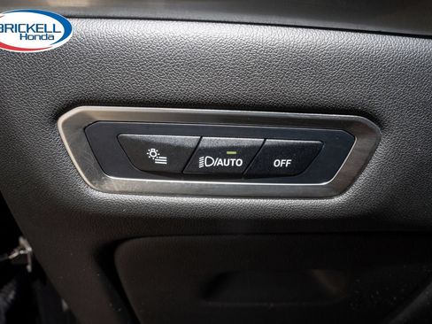 Used 2024 BMW X7 xDrive40i w/ Premium Package AWD/4WD image 32