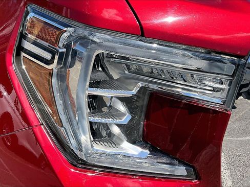 Used 2020 GMC Sierra 1500 SLT AWD/4WD image 27