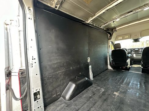 Used 2021 Ford Transit 250 Medium Roof w/ Load Area Protection Package image 28