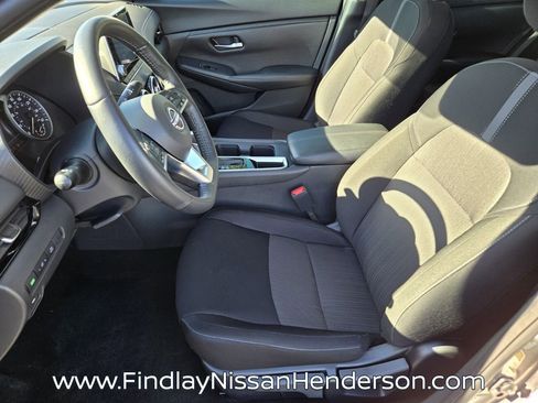 Used 2025 Nissan Sentra SV w/ All-Weather Package image 10