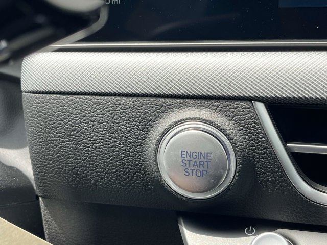 Certified 2025 Hyundai Sonata SEL FWD image 25