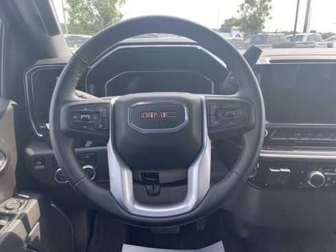 Used 2025 GMC Sierra 1500 Elevation w/ LPO, Elevation Black Package AWD/4WD image 29