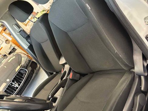 Used 2019 Nissan Sentra S FWD image 23