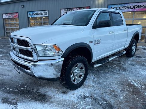 Used 2017 RAM 2500 SLT image 3