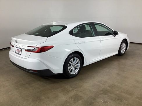 Used 2025 Toyota Camry LE FWD image 8