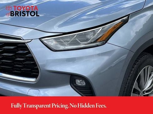 Used 2021 Toyota Highlander Platinum AWD/4WD image 10