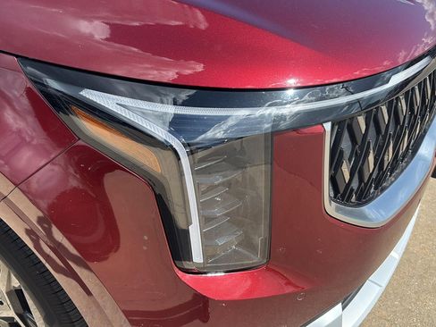 Certified 2026 Kia Carnival FWD image 30