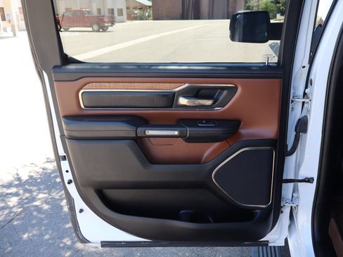 Used 2019 RAM 1500 Limited AWD/4WD image 25