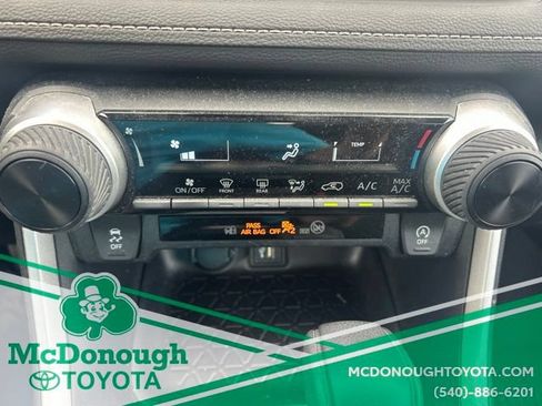 Used 2023 Toyota RAV4 LE AWD/4WD image 12