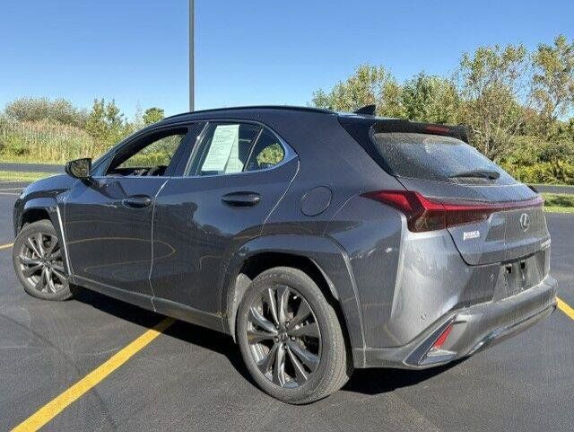Used 2024 Lexus UX 250h F Sport AWD/4WD image 9