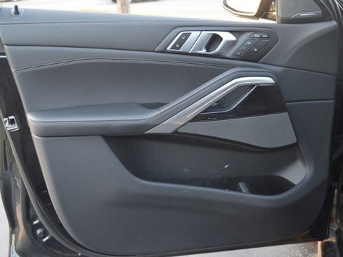 Certified 2025 BMW X6 xDrive40i image 12