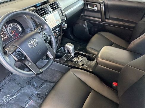 Certified 2024 Toyota 4Runner TRD Off-Road Premium w/ Off Road Premium Plus Package AWD/4WD image 9