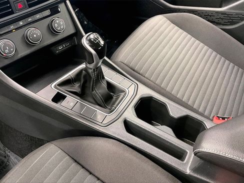 Used 2024 Volkswagen Jetta S image 16