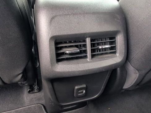 Certified 2022 GMC Terrain SLE w/ Driver Convenience Package FWD image 8