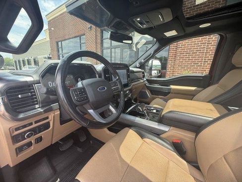 Used 2022 Ford F150 Lariat w/ Equipment Group 502A High AWD/4WD image 19