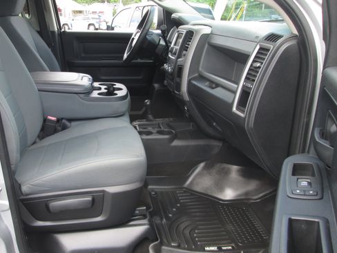 Used 2015 RAM 2500 Tradesman w/ Chrome Appearance Group AWD/4WD image 13